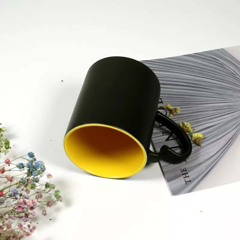 inside color heart handle color change mug (1)