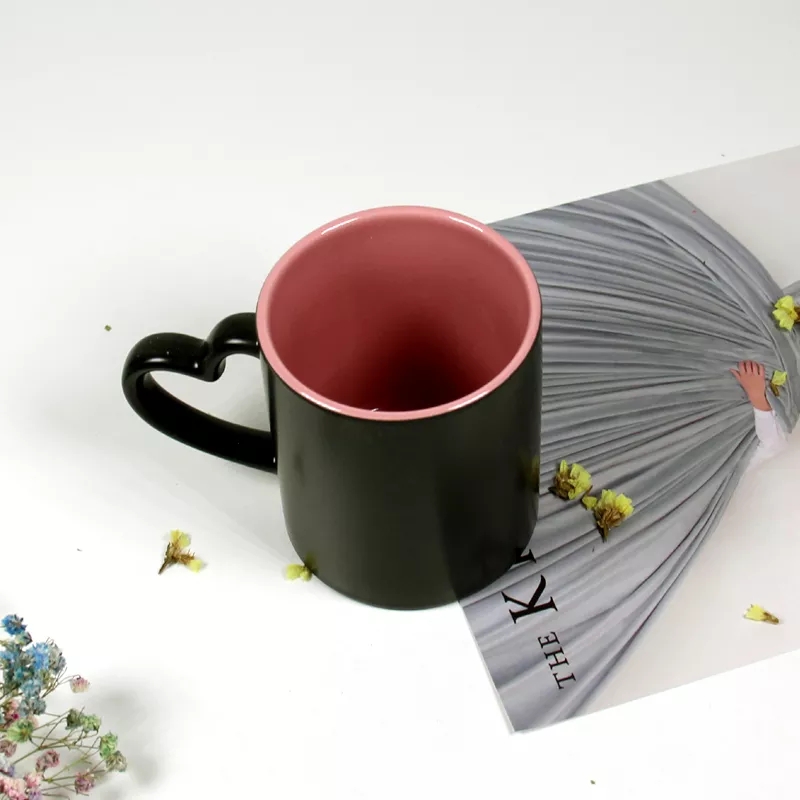 inside color heart handle color change mug (10)