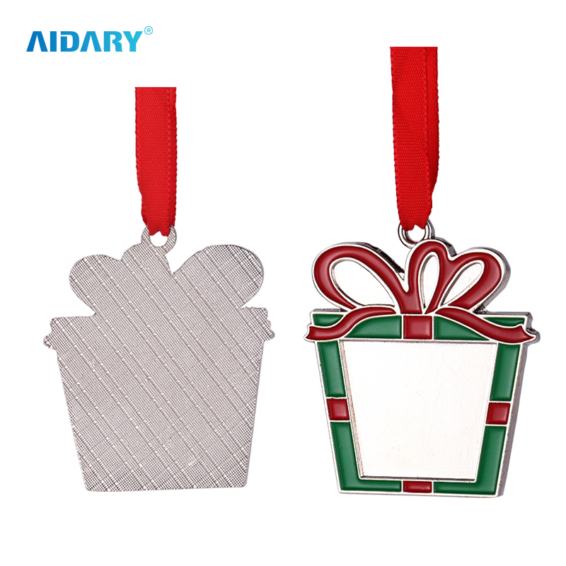 Christmas metal ornament - gift (8)